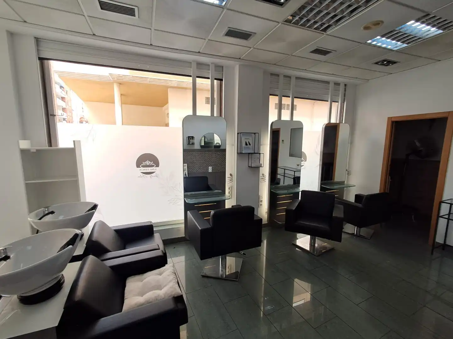 Local de alquiler en Zaragoza con Aire acondicionado