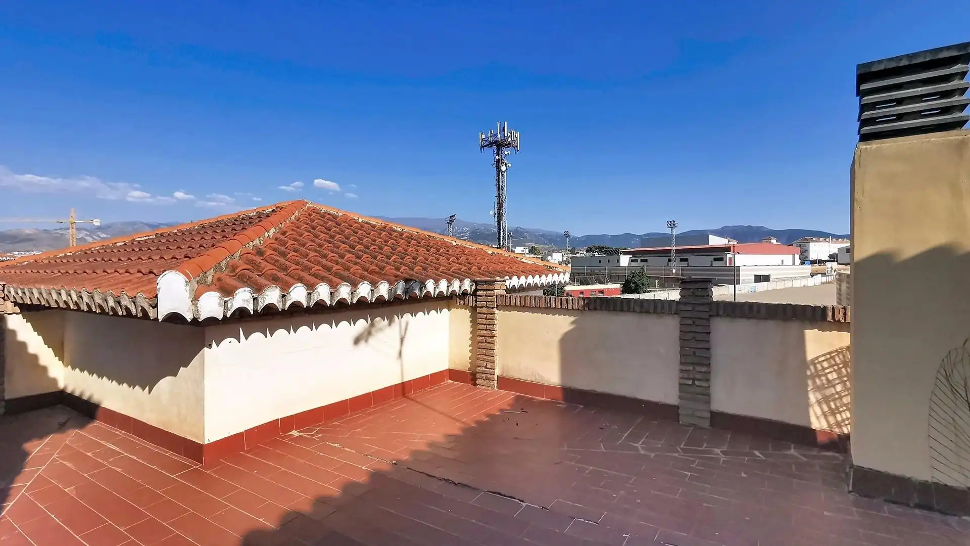 Terrassa de Pis de lloguer en Churriana de la Vega amb Aire condicionat, Calefacció i Terrassa