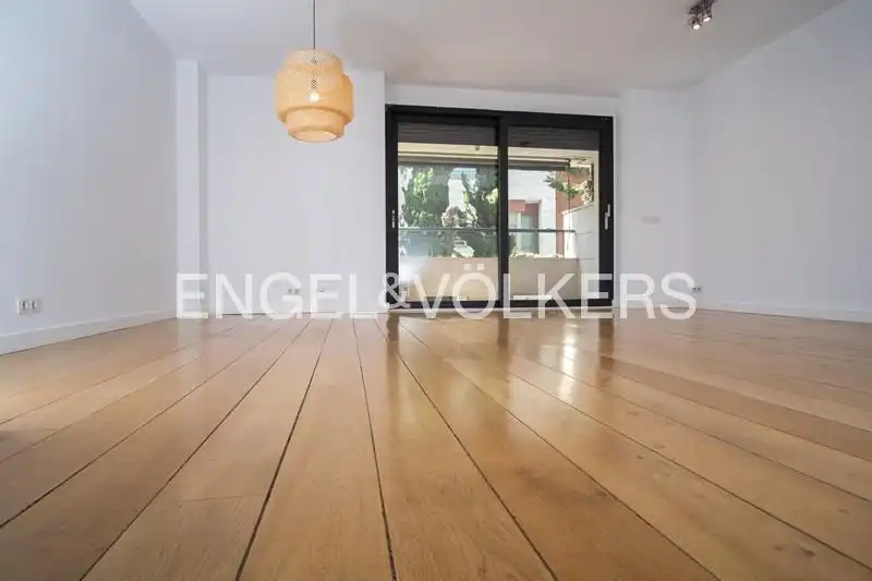 Wohnung zur Miete in Madrid mit Klimaanlage, Heizung und Terrasse