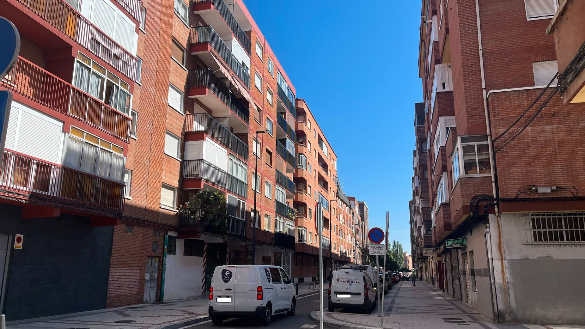 Exterior view of Flat for sale in Valladolid Capital  with Heating, Parquet flooring and Furnished