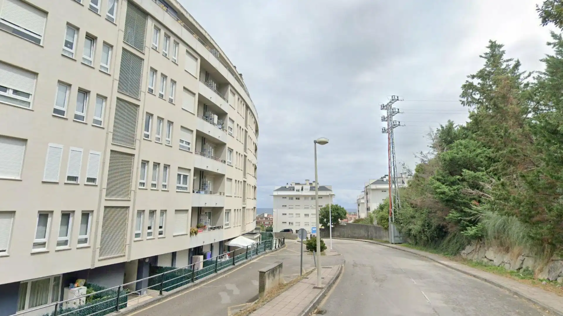 Außenansicht von Erdgeschoss zum Verkauf in Castro-Urdiales
