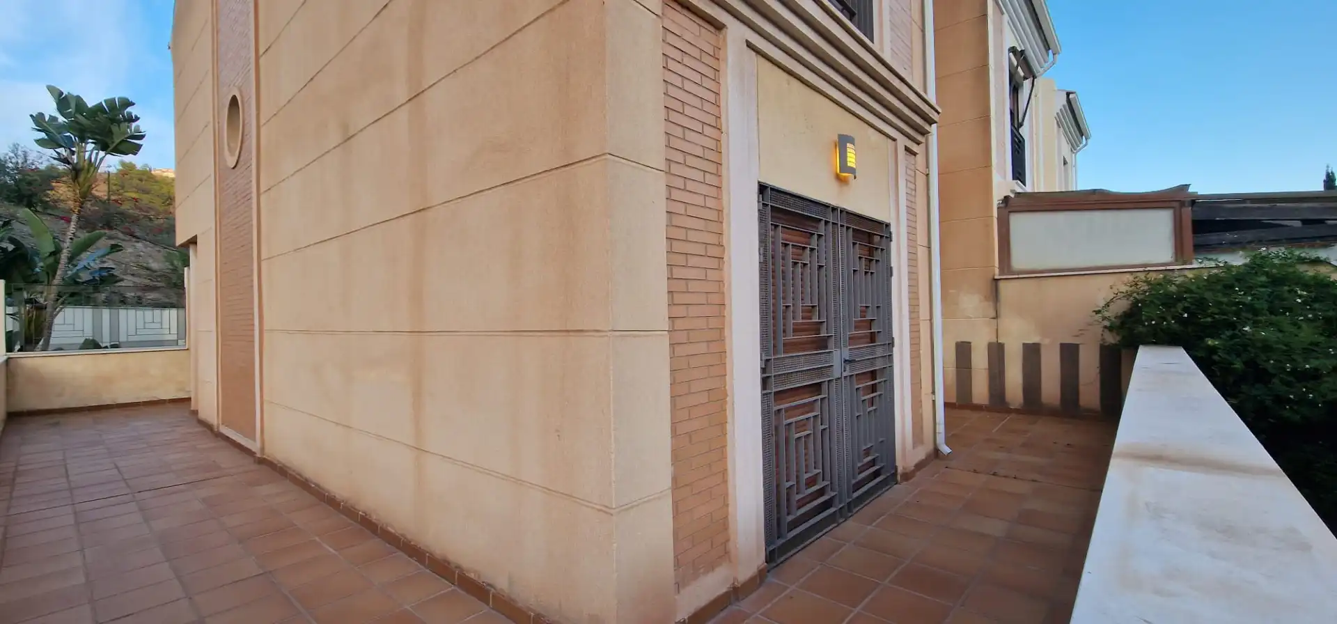 Casa adosada en venta en Calle Lingüista Manuel Seco, Parque Clavero