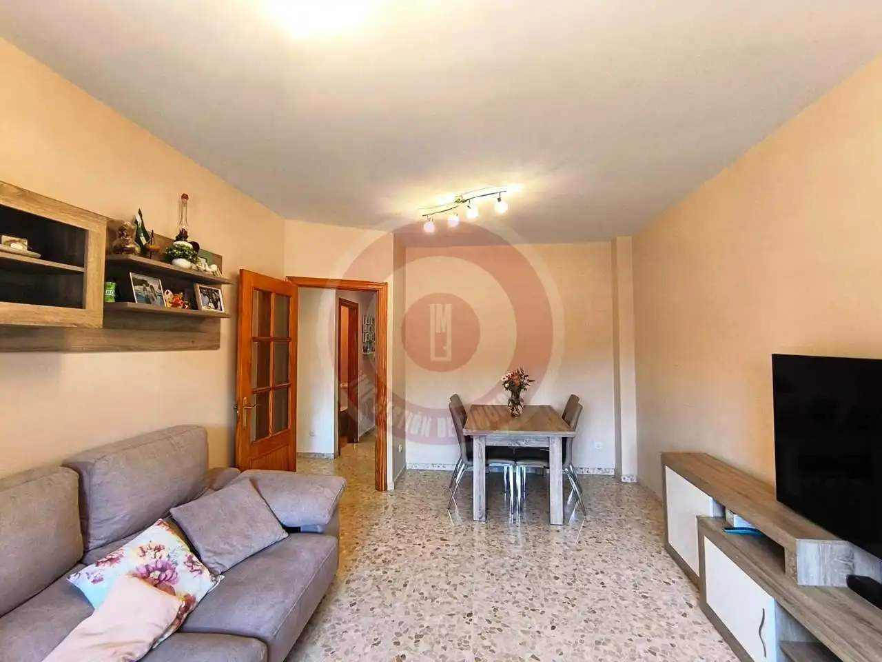 Sala de estar de Casa adosada en venta en Vélez-Málaga con Aire acondicionado, Terraza y Balcón