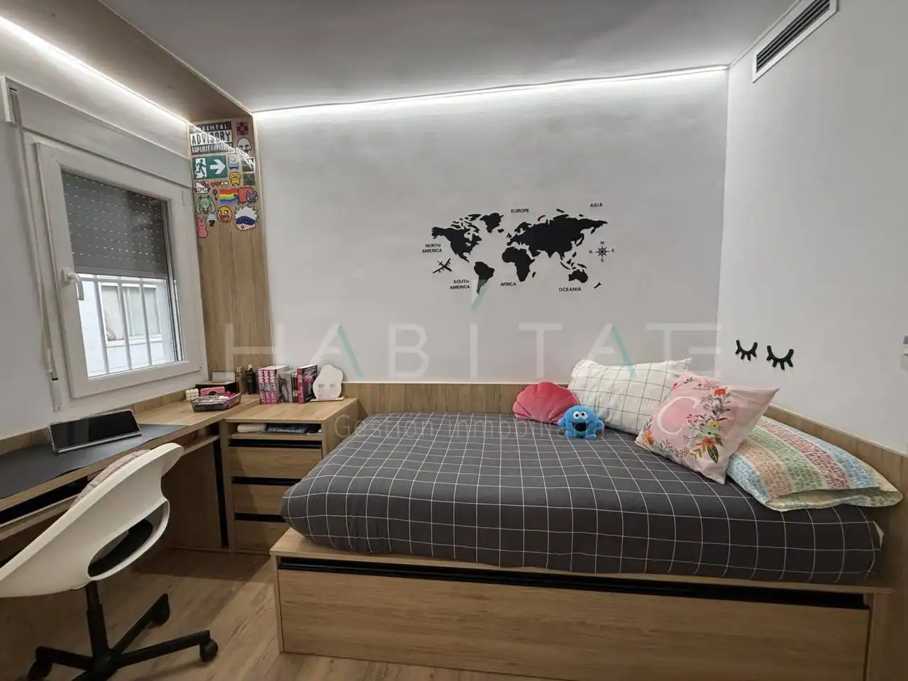 Habitación de Apartamento en venta en Pilar de la Horadada con Aire acondicionado, Amueblado y Balcón