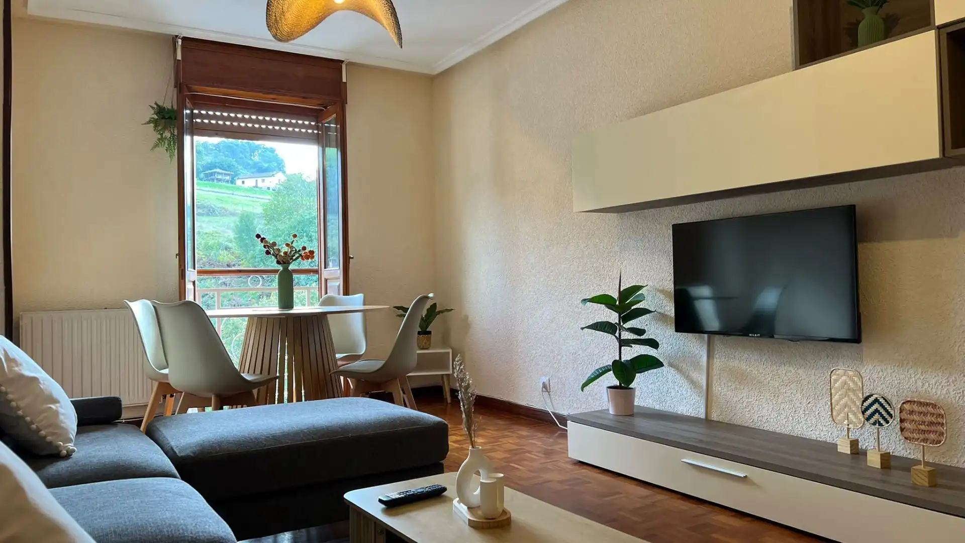 Living room of Flat for sale in Cangas de Onís, Asturias