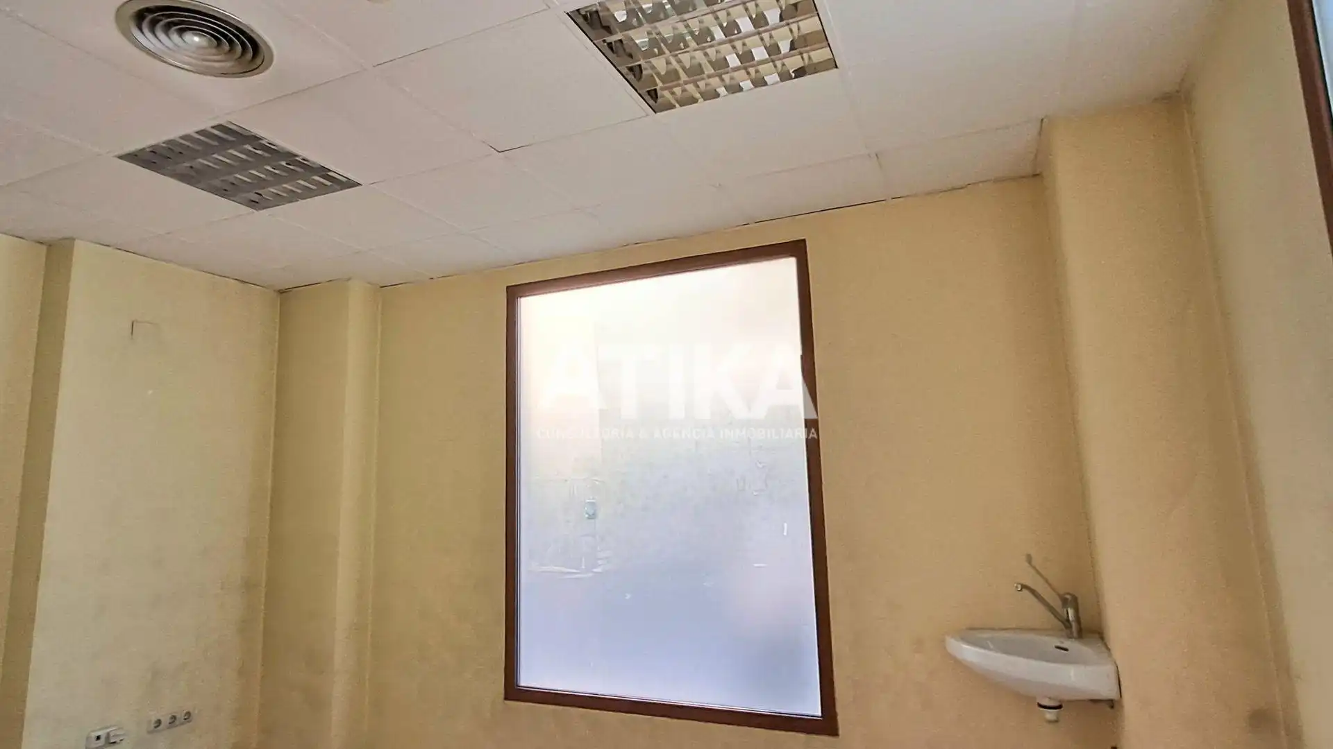 Business premises to rent in Sant Josep - Zona Hospital, imagen 11