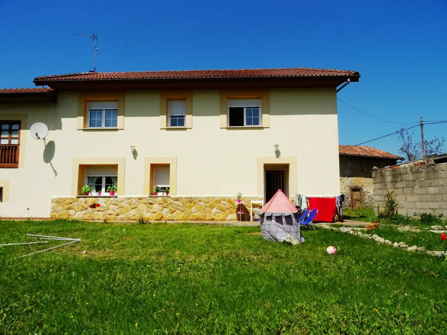 Casa o chalet en venta en Santianes - SARIEGO, Sariego