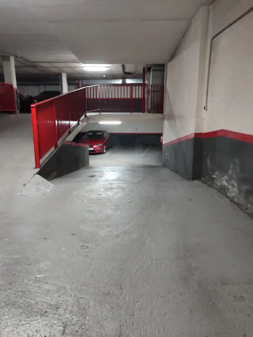 Parking de Garaje en venta en León Capital 