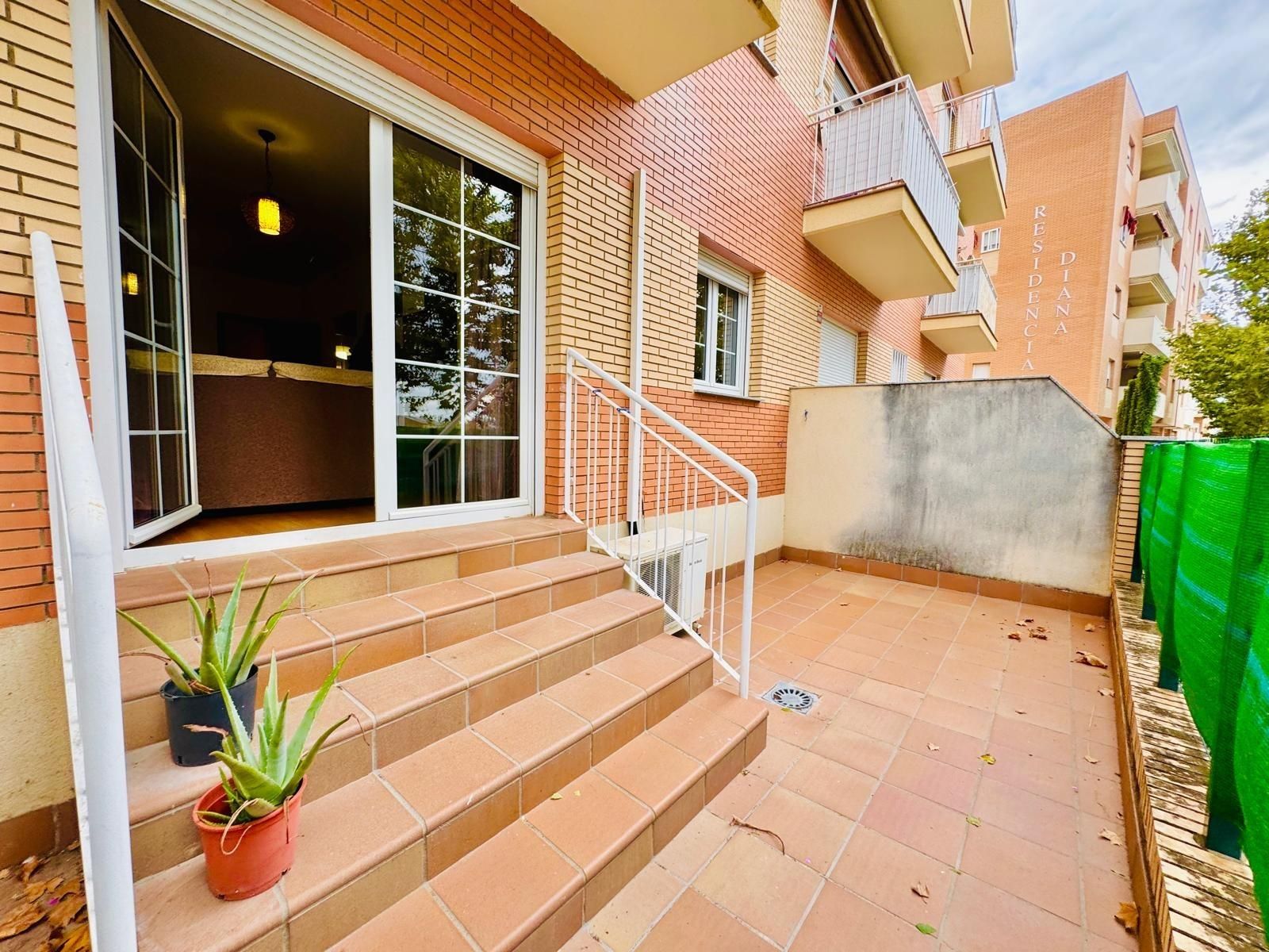 Exterior view of Flat for sale in Mérida  with Air Conditioner, Private garden and Terrace