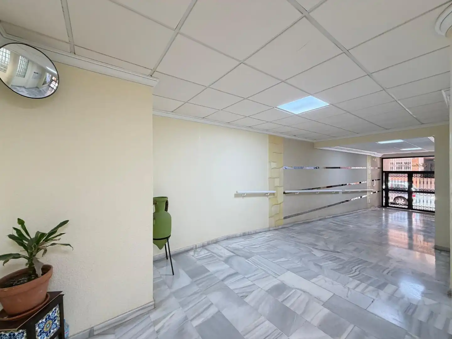 Apartamento con terraza en venta en GOLETA, imagen 63