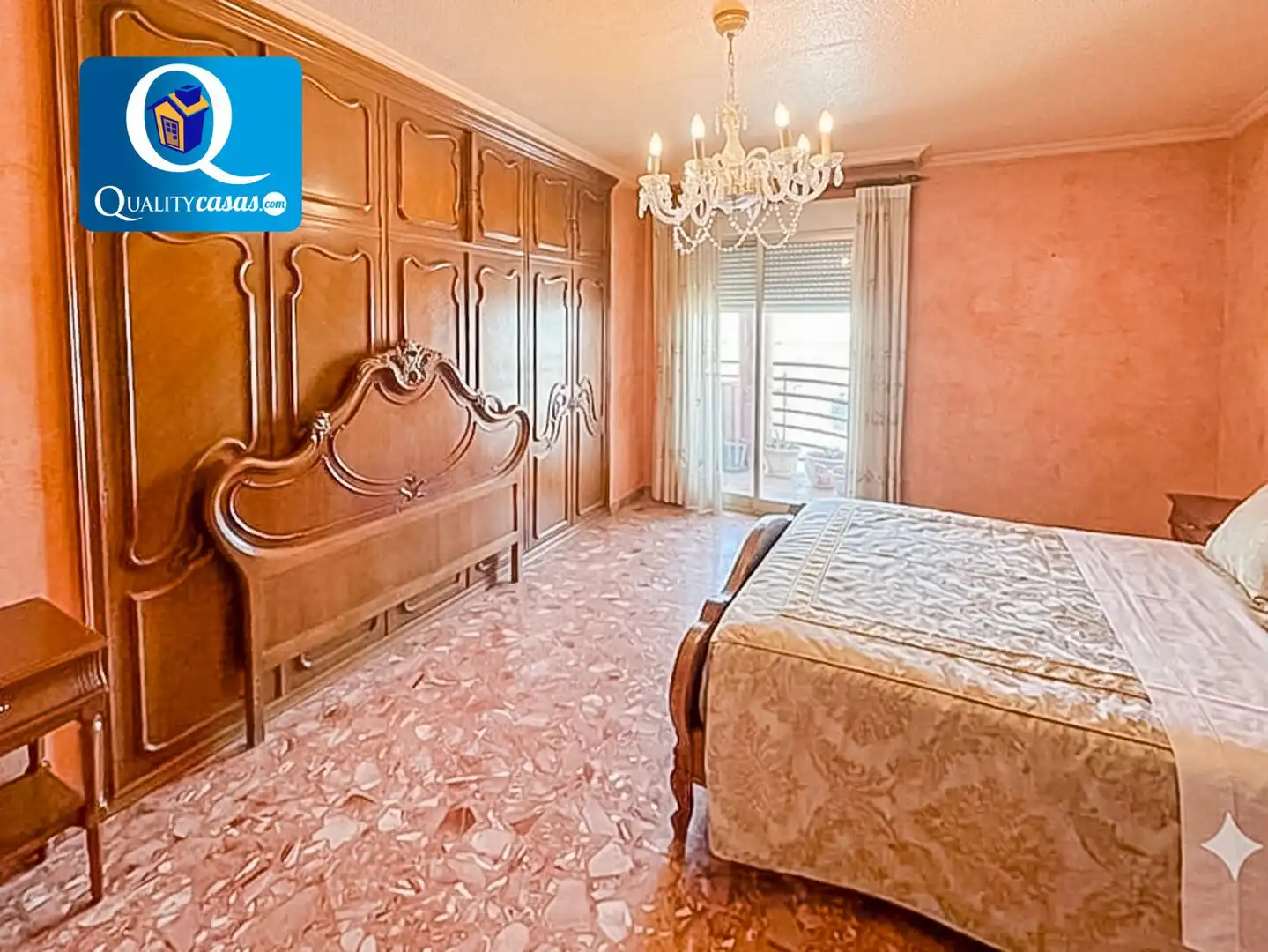 Dormitori de Apartament en venda en Elche / Elx amb Aire condicionat, Calefacció i Terrassa