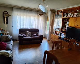 Sala d'estar de Pis en venda en Salamanca Capital amb Calefacció, Moblat i Balcó