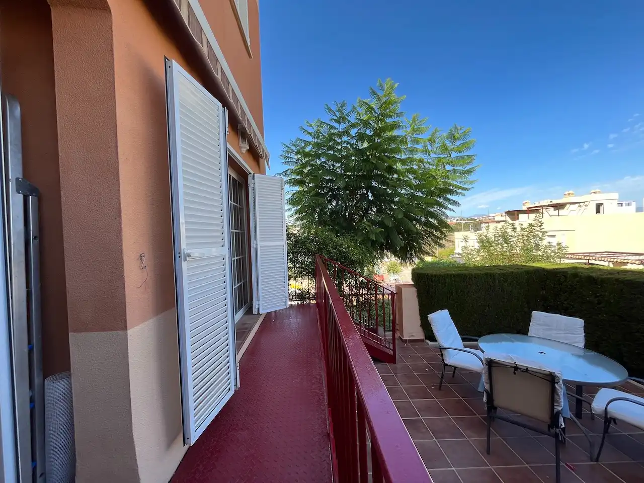 Terraza de Casa adosada en venta en Vélez-Málaga con Aire acondicionado, Calefacción y Jardín privado