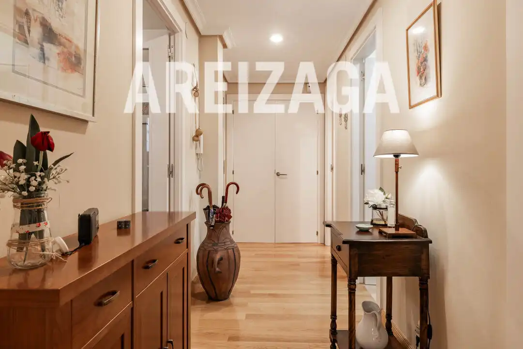 Piso en venta en Donostia - San Sebastián  con Calefacción y Balcón