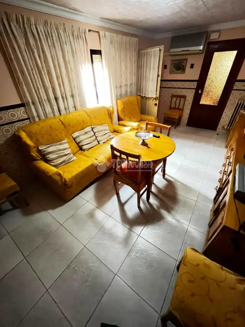 Wohnzimmer von Einfamilien-Reihenhaus zum Verkauf in Puertollano