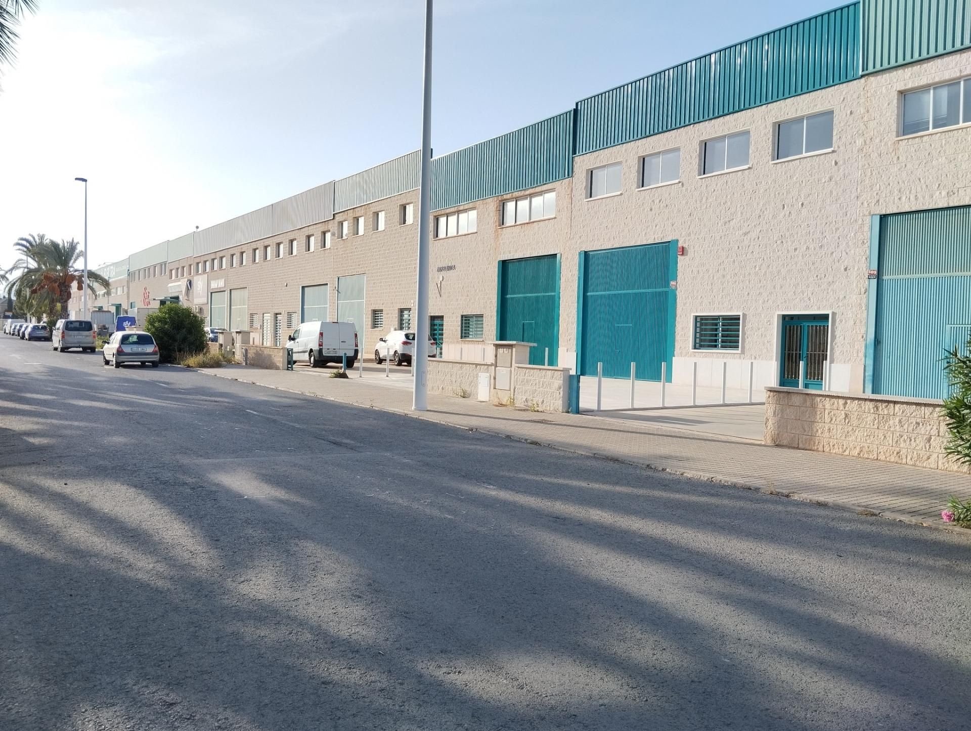 Vista exterior de Nau industrial en venda en Elche / Elx