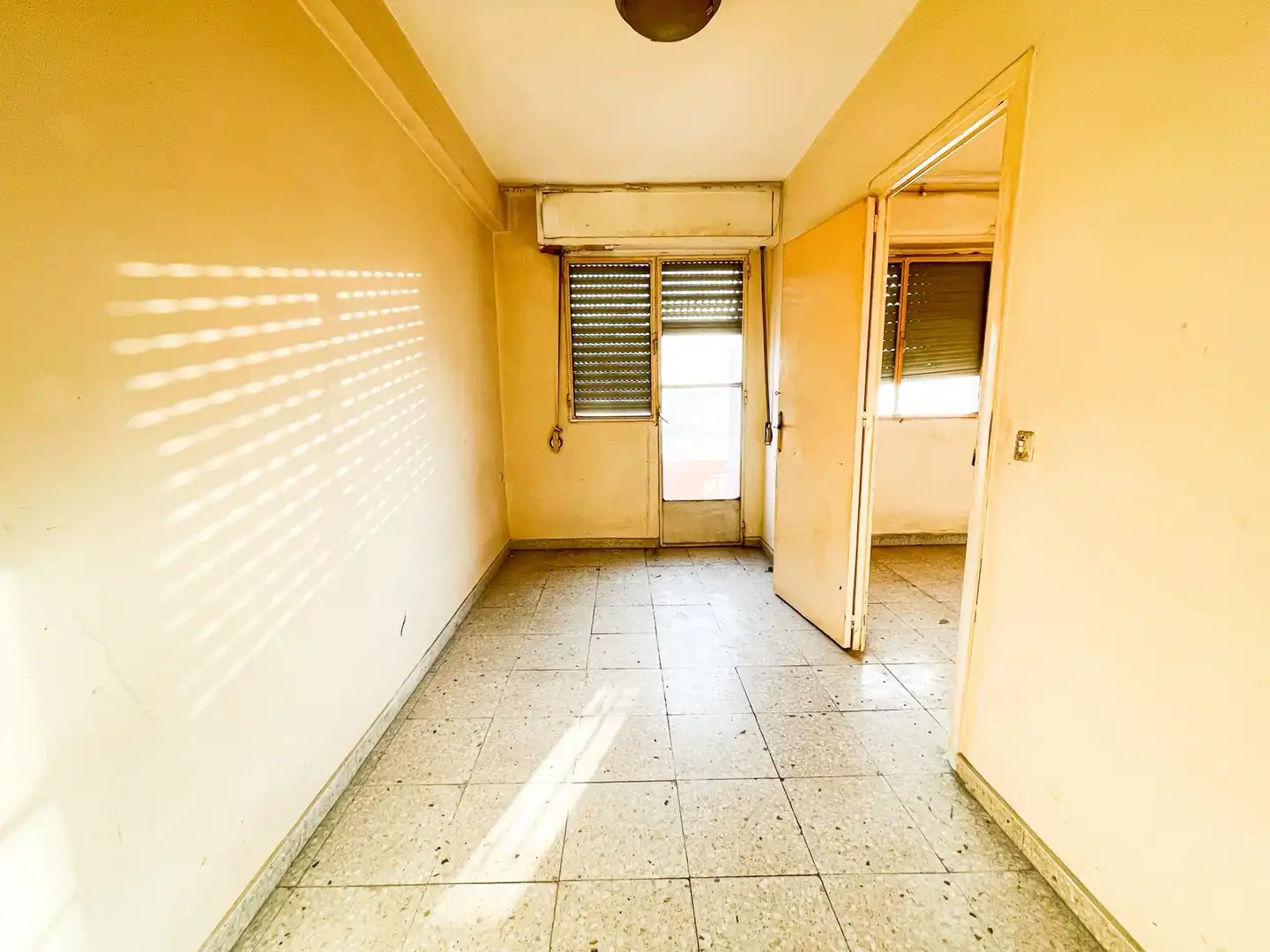 Piso en venta en Cieza con Balcón y Alarma