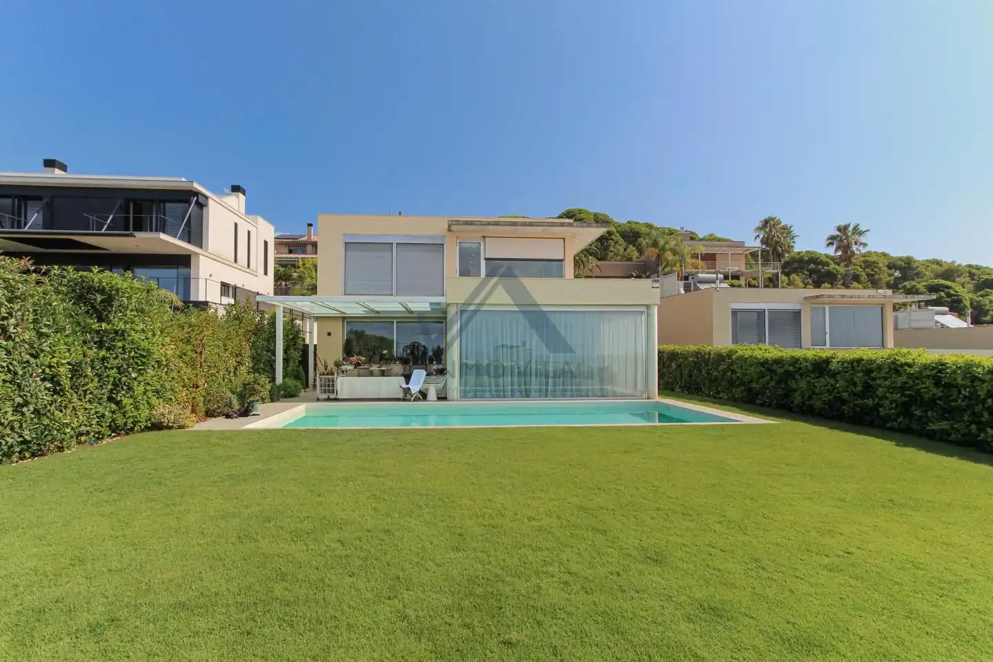 Außenansicht von Haus oder Chalet zum Verkauf in Sant Vicenç de Montalt mit Klimaanlage, Privatgarten und Terrasse