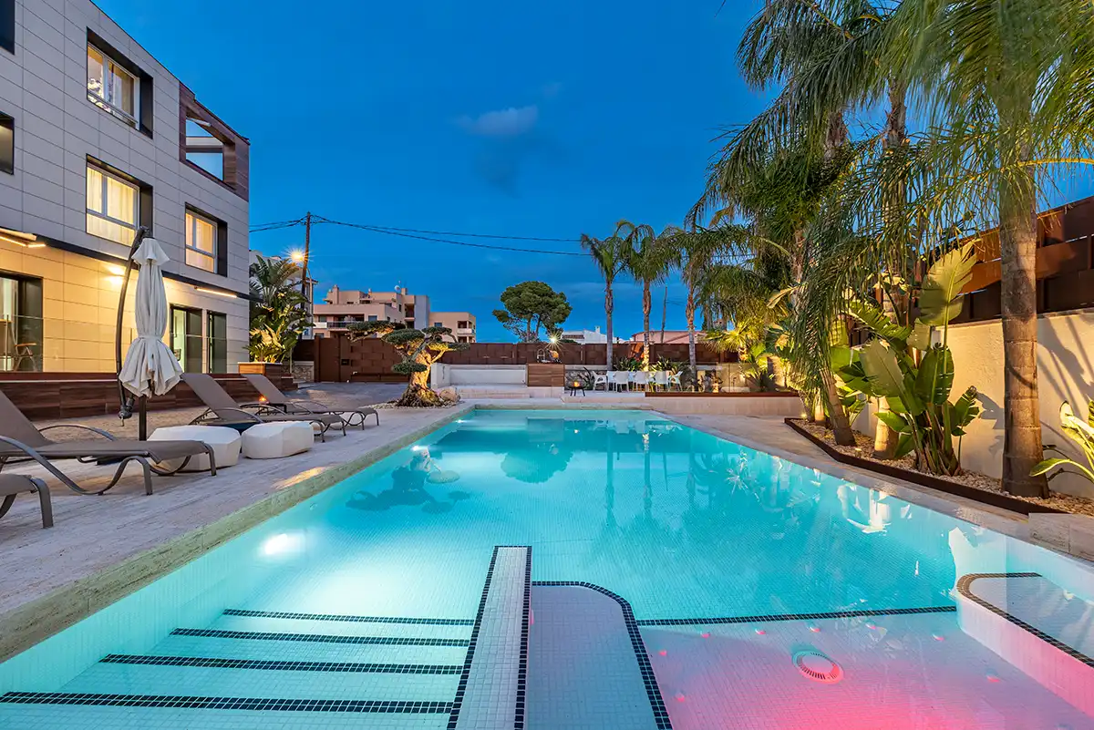 Villa avec piscine à vendre à Avinguda París 15, imagen 7