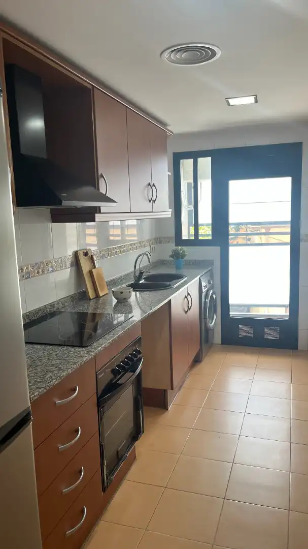Kitchen of Flat for sale in Benetússer  with Air Conditioner, Heating and Oven