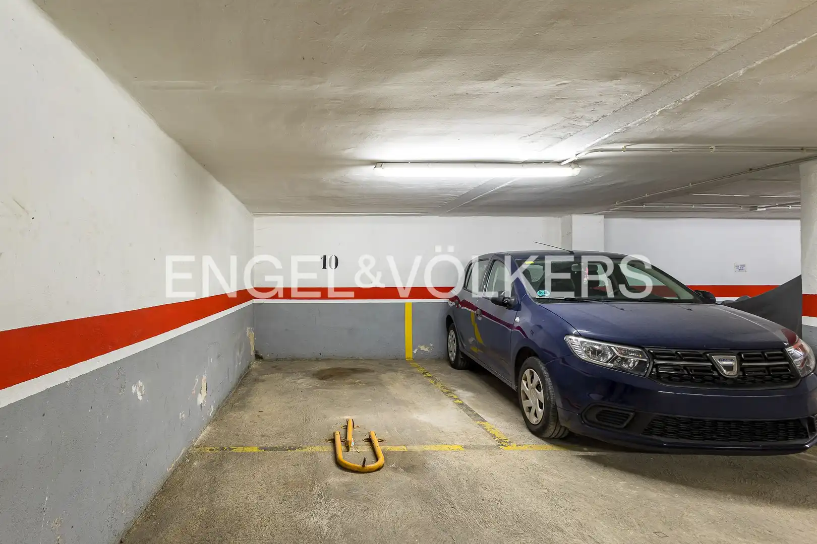 Parking of Flat for sale in Calafell  with Air Conditioner, Heating and Terrace