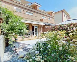 Jardí de Casa o xalet en venda en El Vendrell amb Aire condicionat, Calefacció i Terrassa