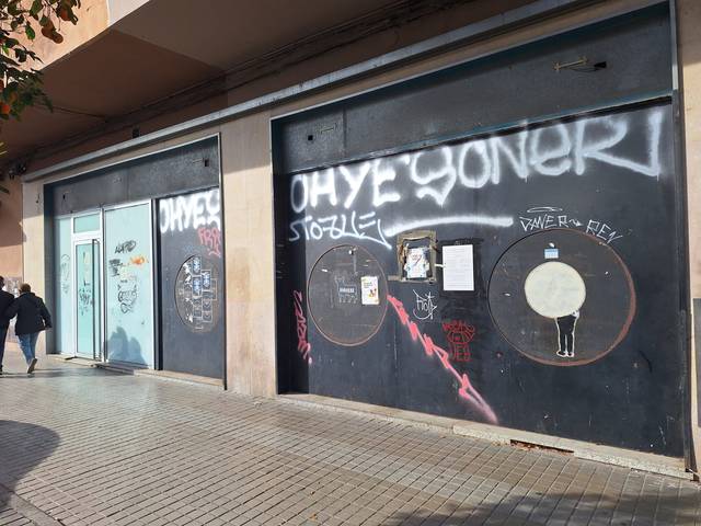 Local comercial en Alquiler en Carrer de José María Haro en Beteró