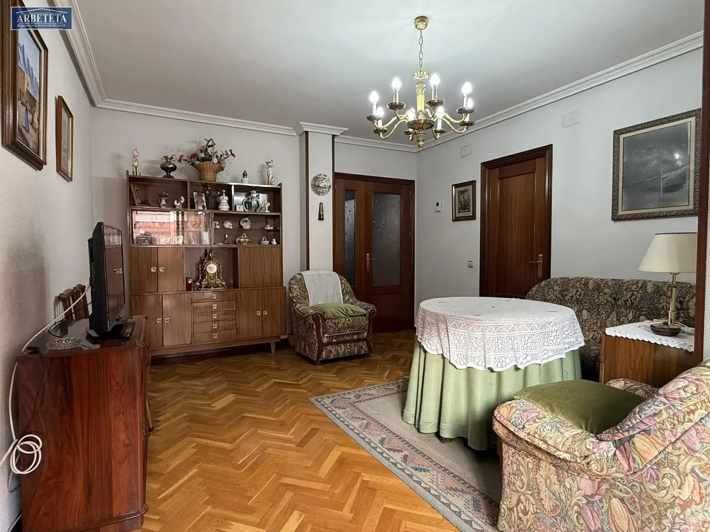 Wohnzimmer von Einfamilien-Reihenhaus zum Verkauf in Guadalajara mit Heizung, Parkett und Terrasse