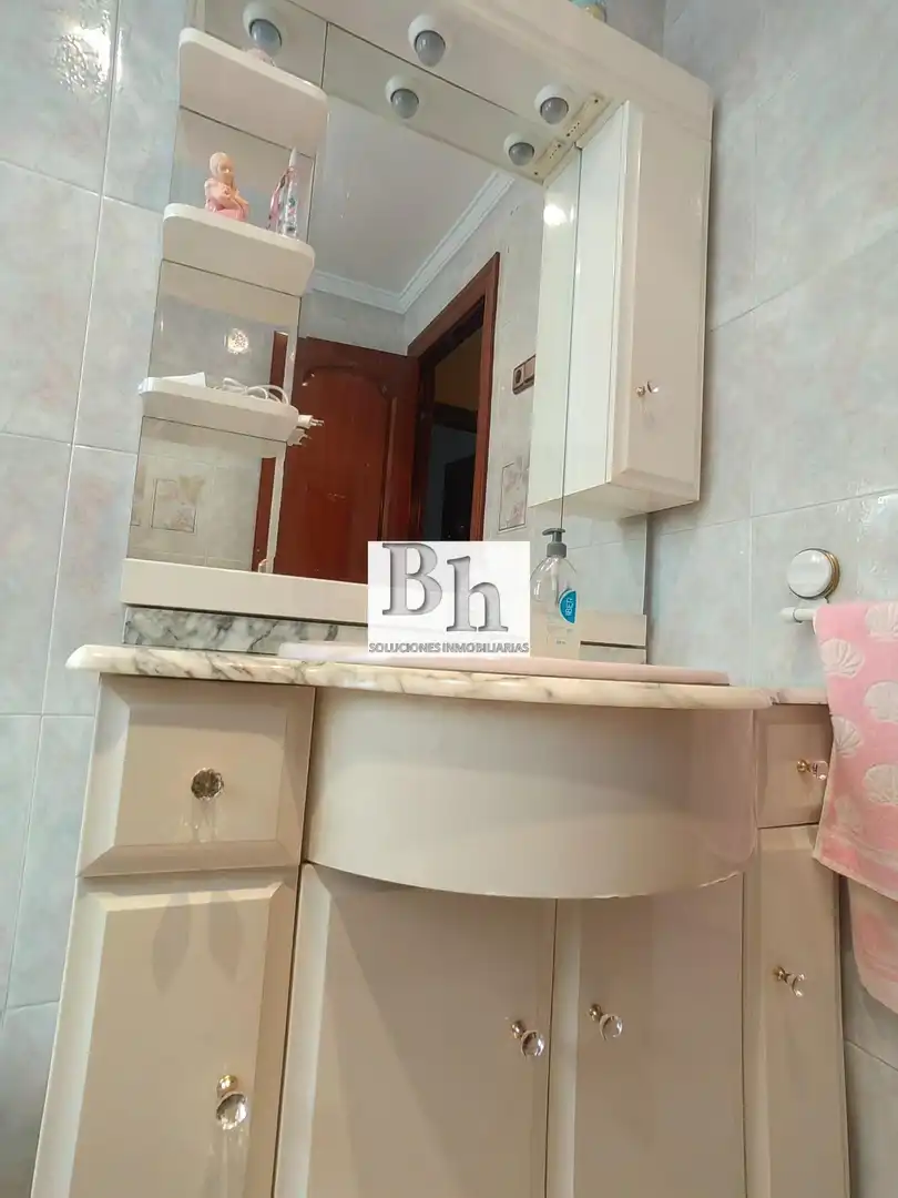 Baño de Piso en venta en Málaga con Aire acondicionado