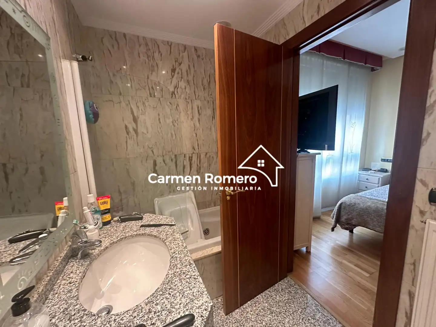 Bathroom of Flat for sale in Salamanca  with Heating, Parquet flooring and Terrace
