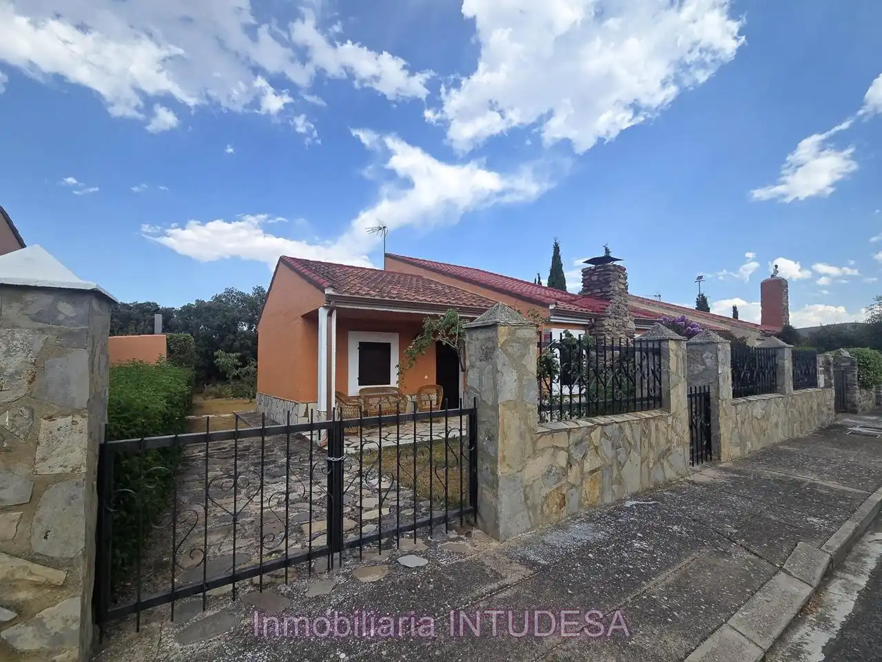 Vista exterior de Casa o chalet en venta en Añón de Moncayo con Terraza