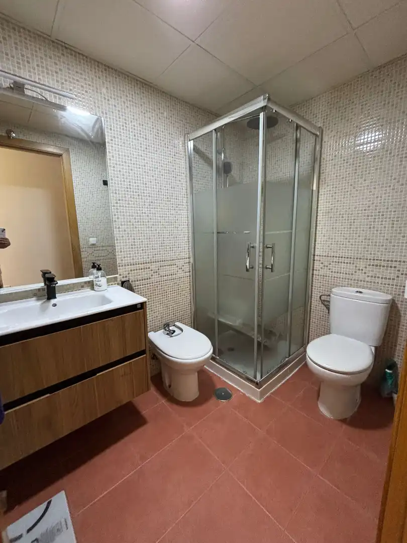 Baño de Piso en venta en Ontígola con Calefacción, Trastero y Piscina comunitaria