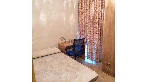 Foto 2 de Piso de alquiler en Belén - San Roque, Jaén