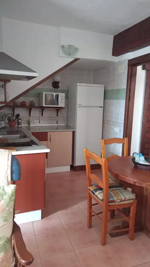 Casa rústica amb terrassa en venda a Benaocaz, imagen 3