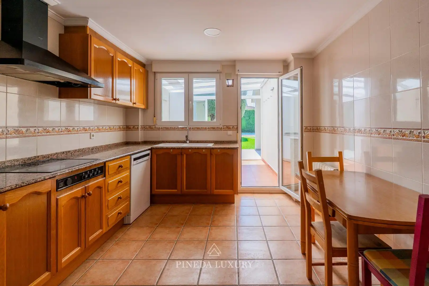 Cocina de Casa o chalet de alquiler en Puçol con Calefacción, Jardín privado y Terraza