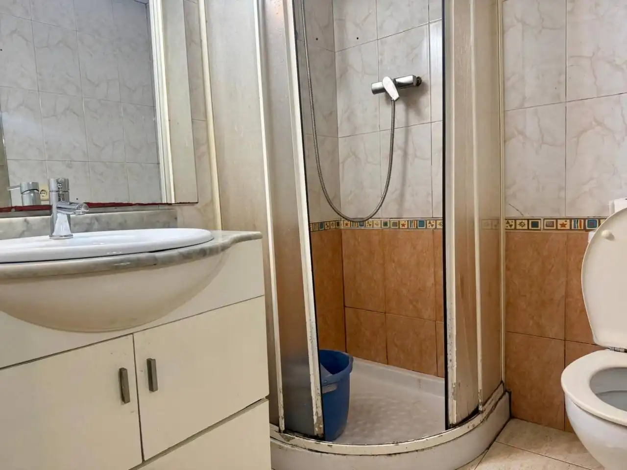 Bany de Casa o xalet en venda en Rubí amb Terrassa