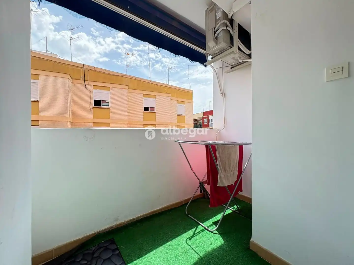 Terraza de Piso en venta en Quart de Poblet con Aire acondicionado y Amueblado
