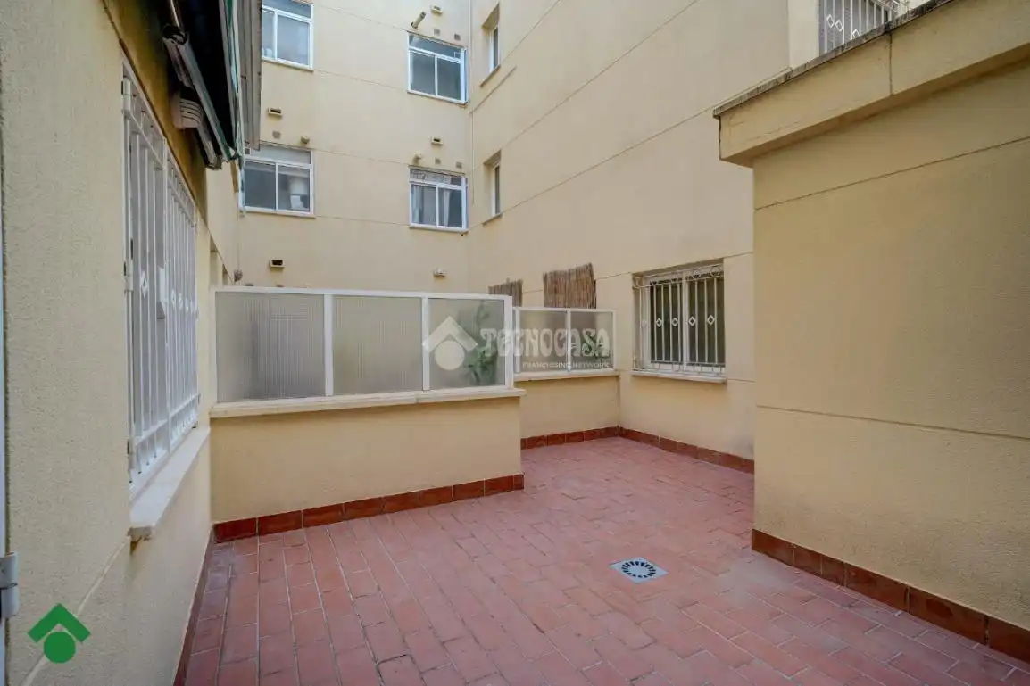 Terraza de Piso en venta en Córdoba con Aire acondicionado, Calefacción y Jardín privado