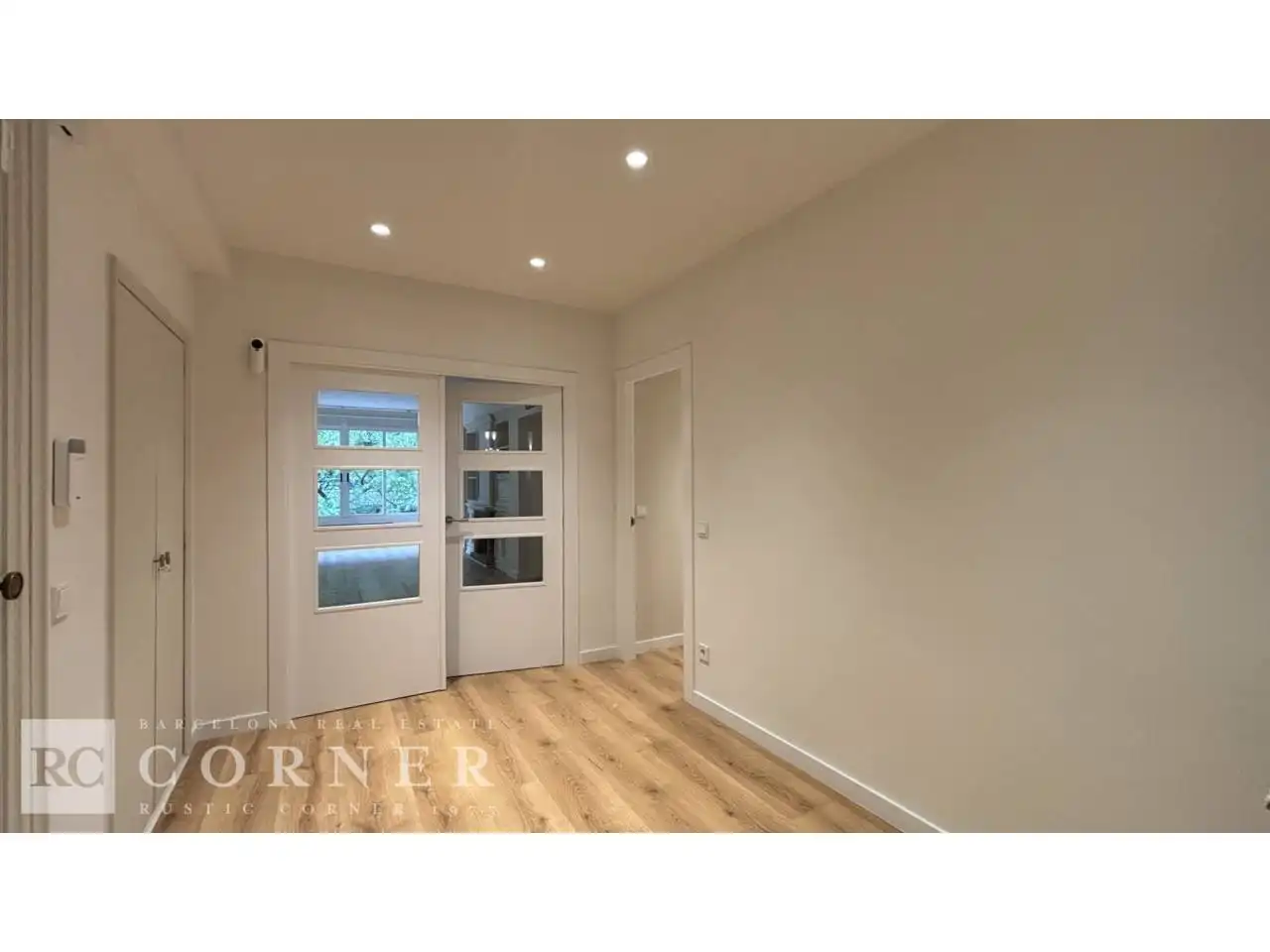 Flat for rent in Barcelona  with Air Conditioner, Heating and Terrace