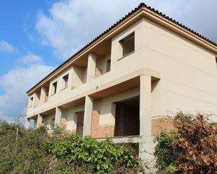 Exterior view of Building for sale in Santa Oliva