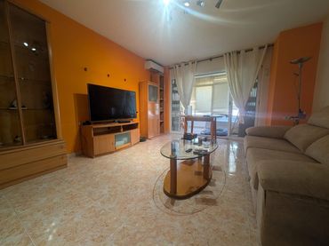 Piso con balcón en venta en Norte