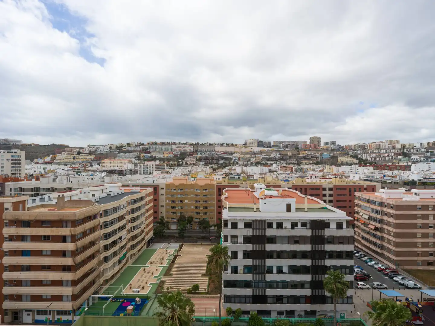 Vista exterior de Pis de lloguer en Las Palmas de Gran Canaria amb Aire condicionat, Traster i Moblat