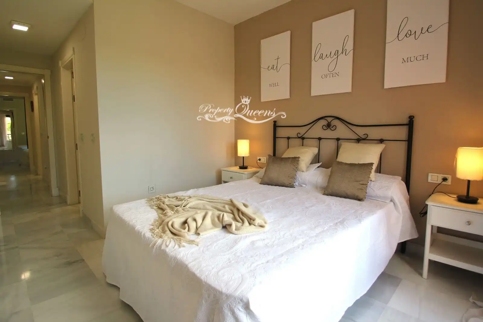 Habitación de Piso de alquiler en Marbella con Aire acondicionado, Terraza y Piscina