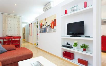 Living room of Flat for sale in  Barcelona Capital  with Air Conditioner and Balcony