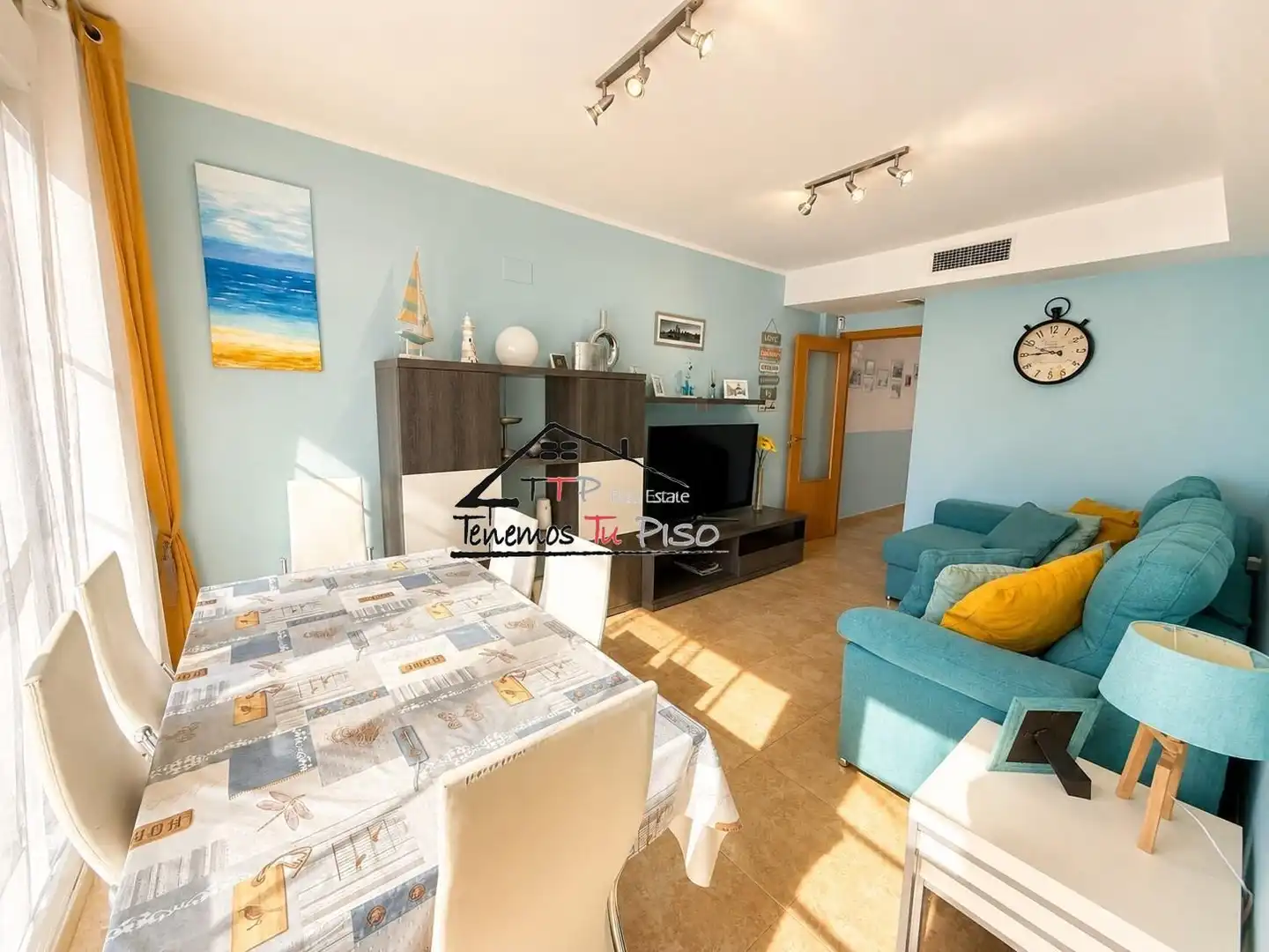 Sala de estar de Apartamento en venta en Benicarló con Aire acondicionado, Terraza y Amueblado