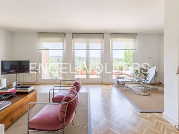 Reihenhaus mit Balkon zum Verkauf in Moncloa - Aravaca