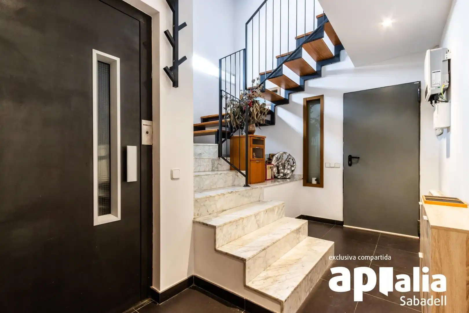 Houses for sale in Sabadell  with Air Conditioner, Heating and Parquet flooring