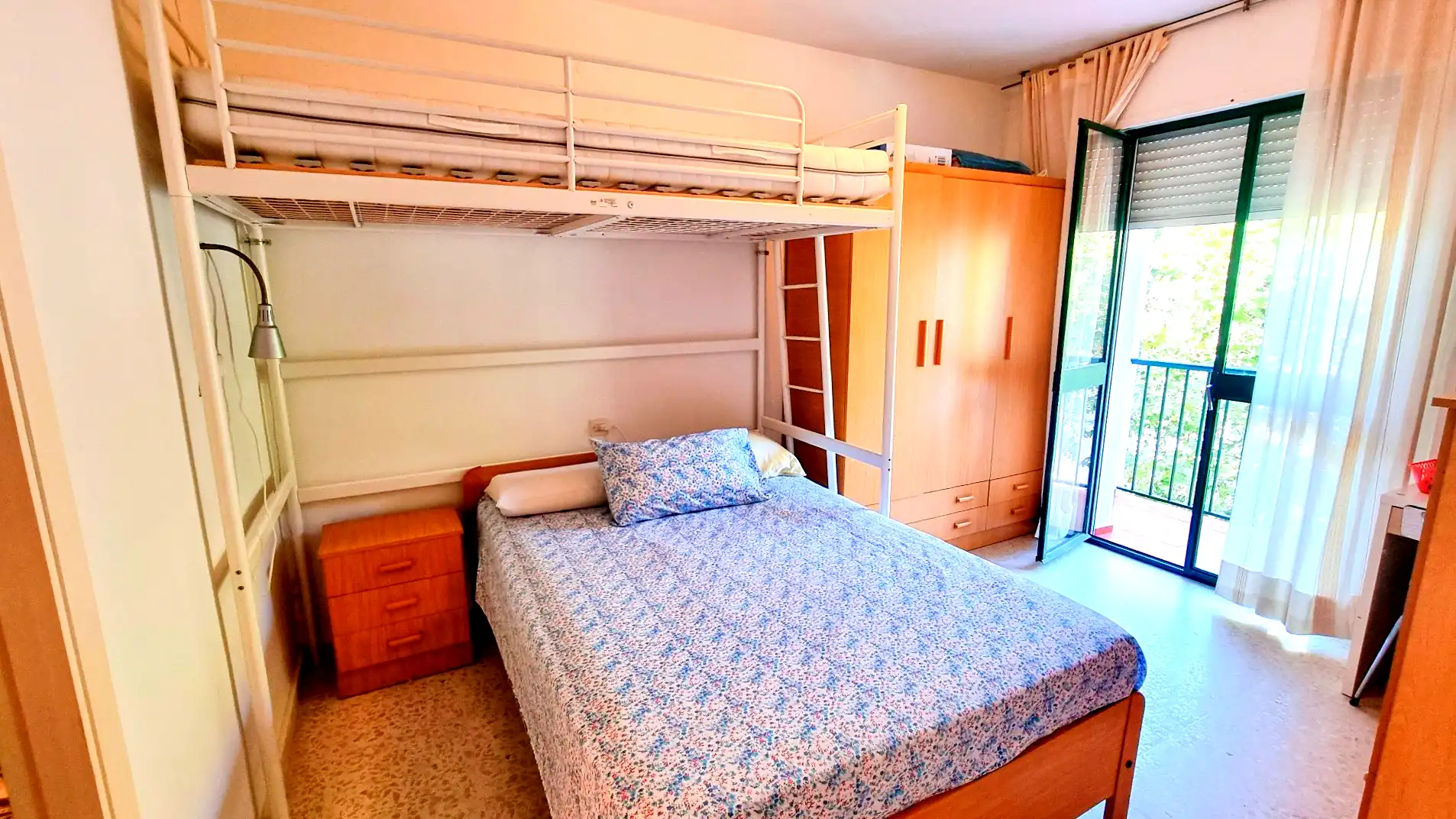 Habitación de Piso en venta en Chipiona con Amueblado