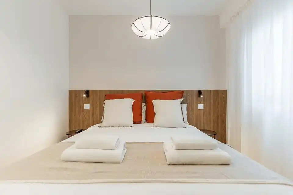 Bedroom of Flat for sale in Madrid  with Air Conditioner, Heating and Private garden
