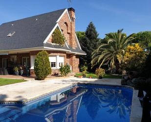 Swimming pool of House or chalet to rent in Villaviciosa de Odón  with Air Conditioner, Terrace and Swimming Pool